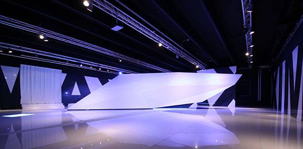 INAUGURA LA NUOVA SALA MOSTRA MAXIMUM