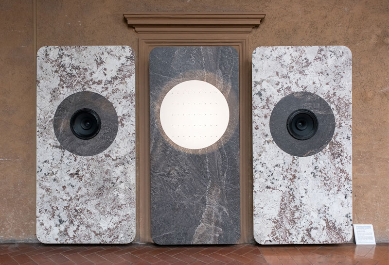 Le superfici di Fiandre sono protagoniste della mostra EMOTION. Larte contemporanea racconta le emozioni, al Chiostro del Bramante di Roma